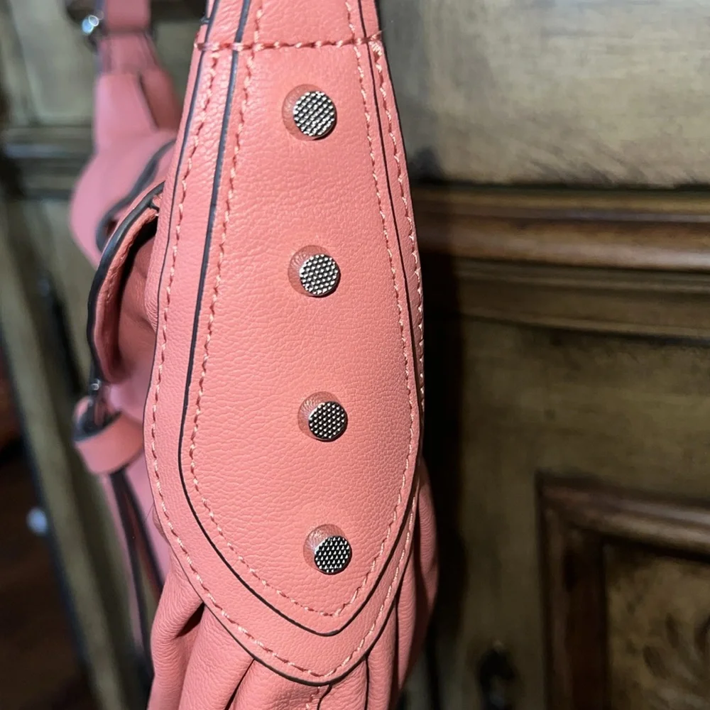 Vince Camuto LYSA Crossbody Bag - Picture 5 of 7